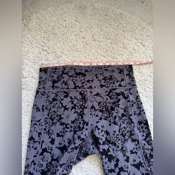 Lululemon All You Do Crop Efflorescent Nebula Floral Black Leggings size 10 - Picture 12 of 14